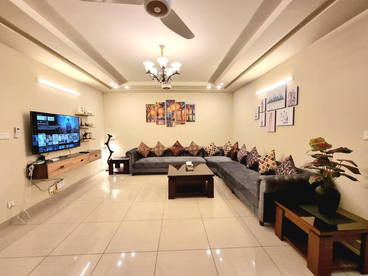 Luxurious Landing Apartments & Suites Bahria Town Rawalpindi Luaran gambar